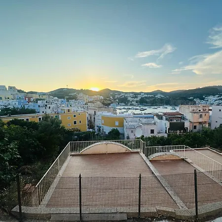 Pelagos - Agenzia Immobilevante Apartmán *